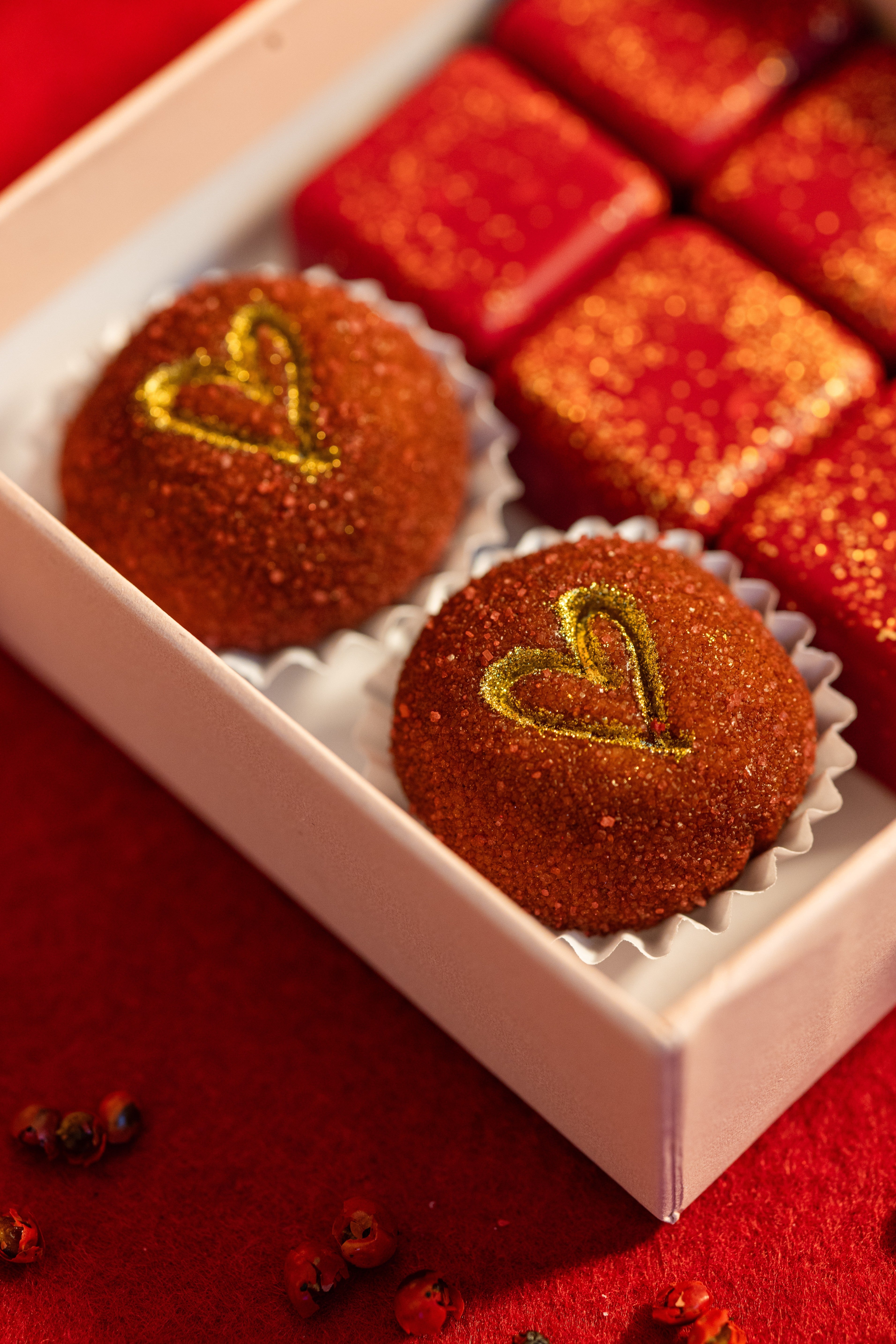 Caixa Boss B*tch Energy - AIRA x Sospy